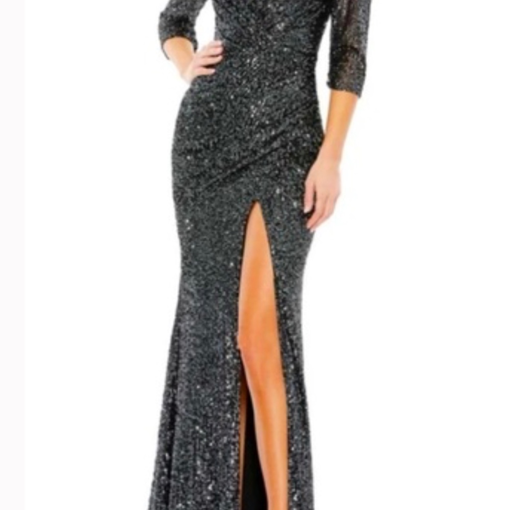 IEENA Mac Duggal Black Sequin Draped Ruching 3/4 Sleeve Gown Size 2